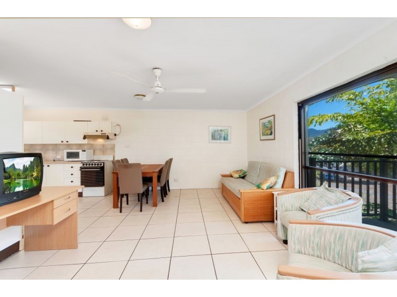 7/4 Hector Close, Westcourt QLD 4870