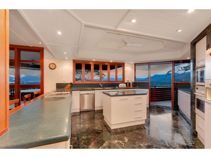 2 Price Close, Edge Hill QLD 4870