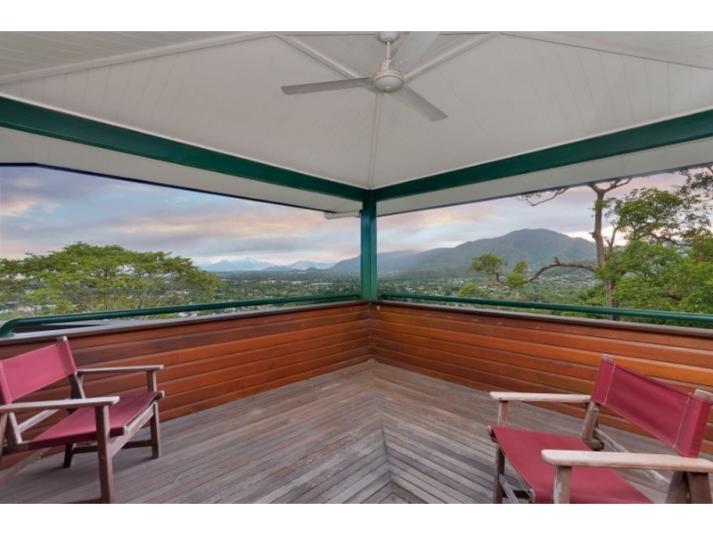 2 Price Close, Edge Hill QLD 4870