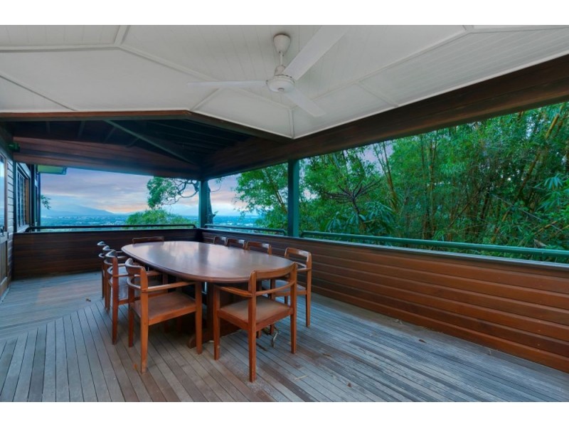 2 Price Close, Edge Hill QLD 4870