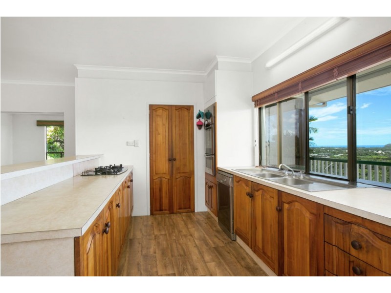15 Bena Street, Smithfield QLD 4878