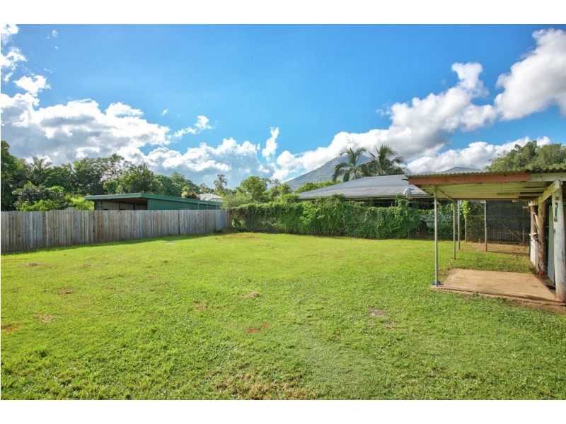 15 Simmonds Street, Gordonvale QLD 4865