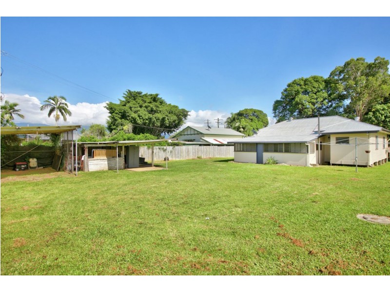 15 Simmonds Street, Gordonvale QLD 4865