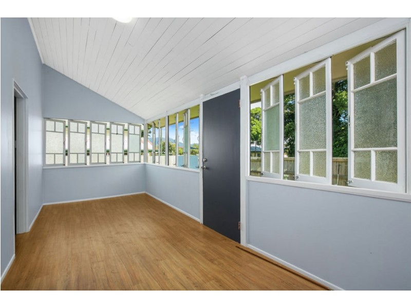 15 Simmonds Street, Gordonvale QLD 4865