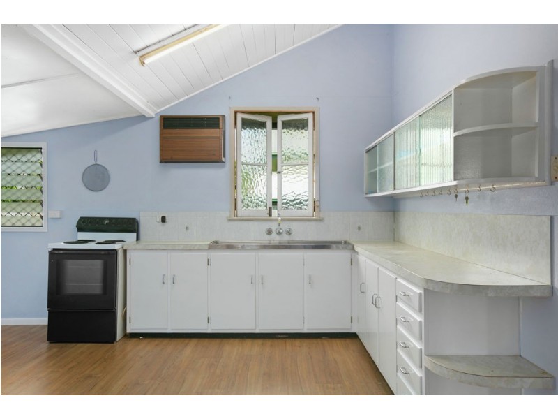 15 Simmonds Street, Gordonvale QLD 4865