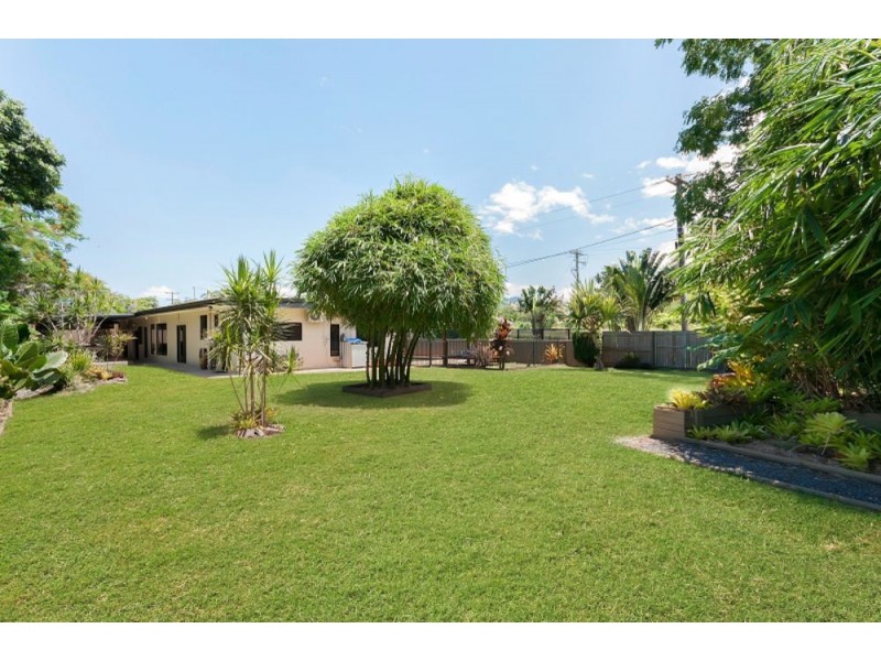 4 Stoney Creek Road, Kamerunga QLD 4870