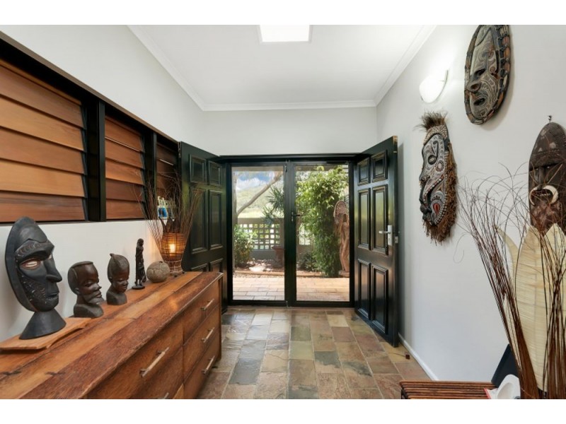 4 Stoney Creek Road, Kamerunga QLD 4870