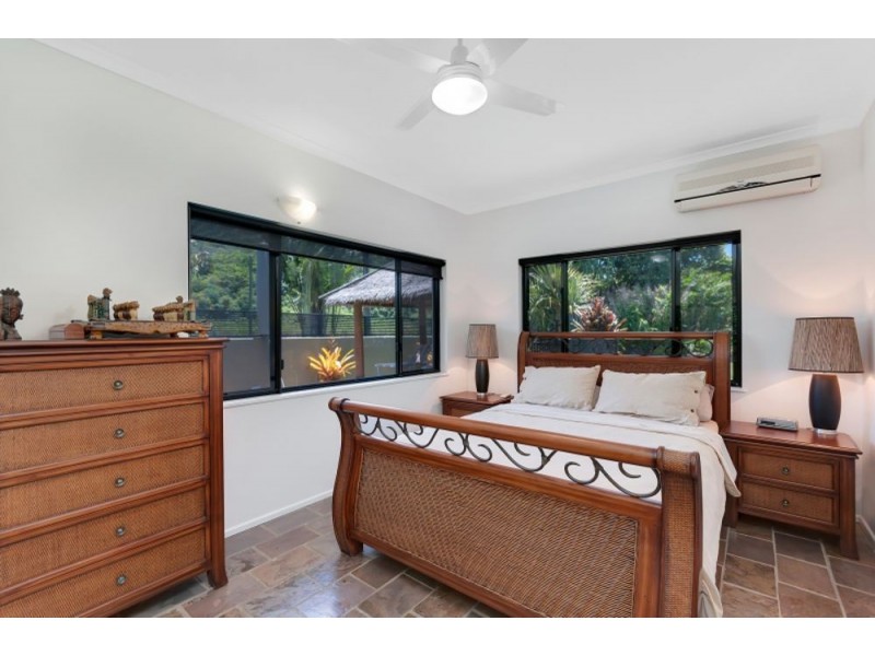 4 Stoney Creek Road, Kamerunga QLD 4870