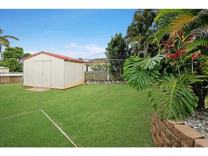 6 Clohesy Court, Kanimbla QLD 4870