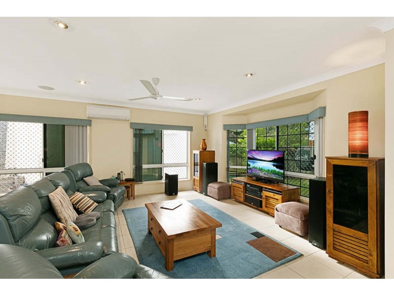 6 Clohesy Court, Kanimbla QLD 4870