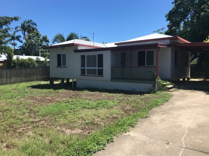 95 Marshall Street, Machans Beach QLD 4878