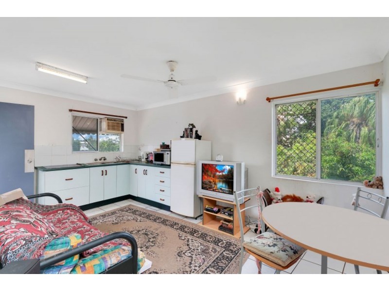 25/324 Sheridan Street, Cairns North QLD 4870