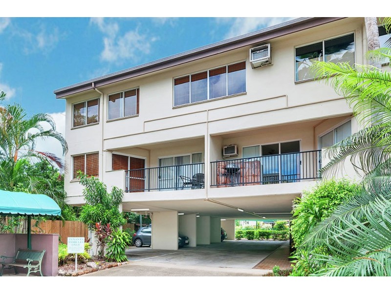 12/239 Lake Street, Cairns North QLD 4870