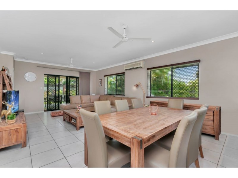 13 Aniston Street, White Rock QLD 4868