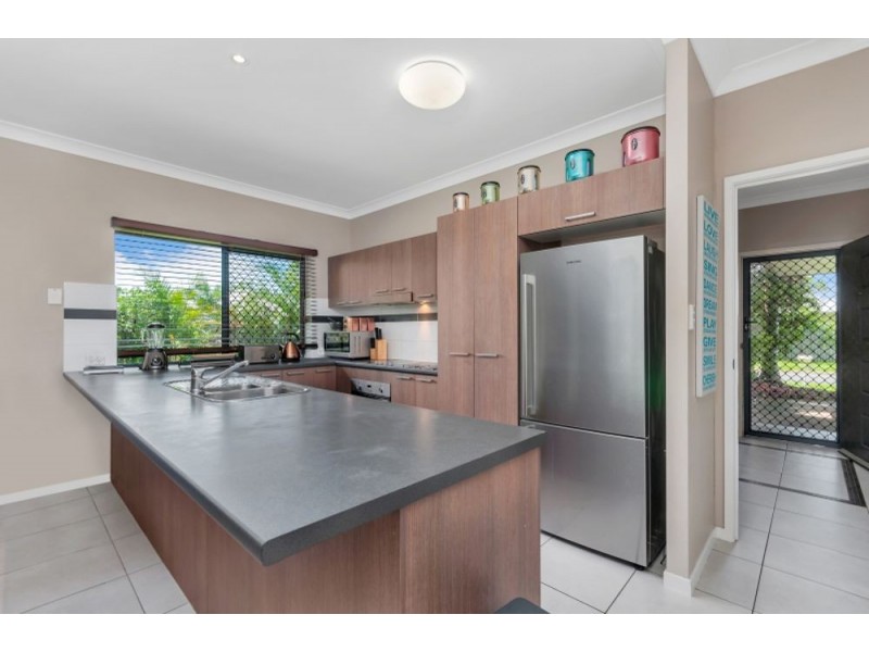 13 Aniston Street, White Rock QLD 4868
