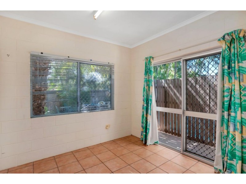 4/15-17 Fern Street, Holloways Beach QLD 4878