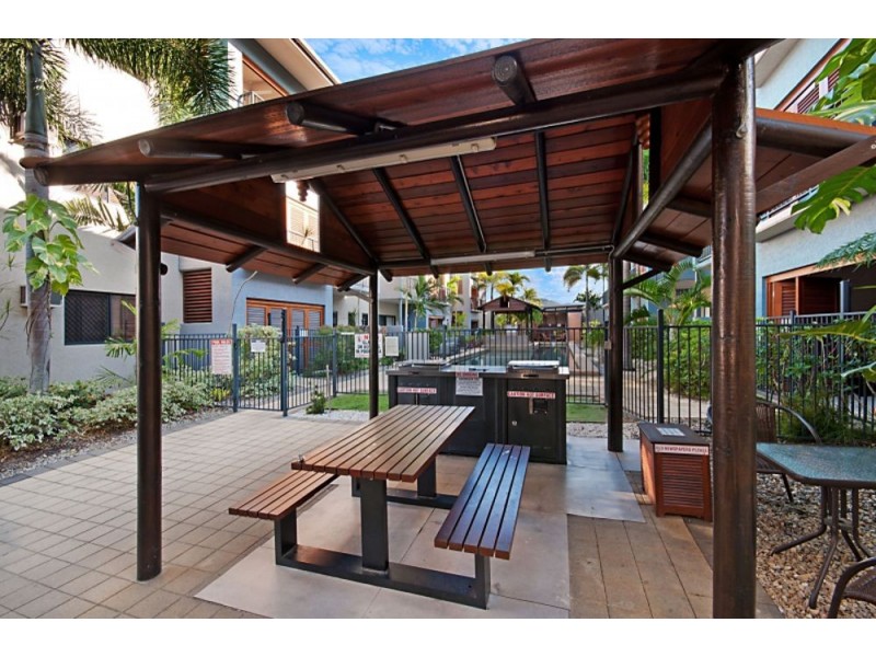 1039+1040/3-11 Water Street, Cairns QLD 4870