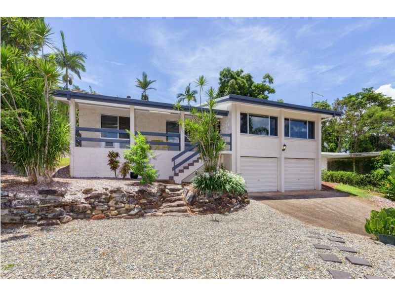 10 Bremner Street, Mooroobool QLD 4870