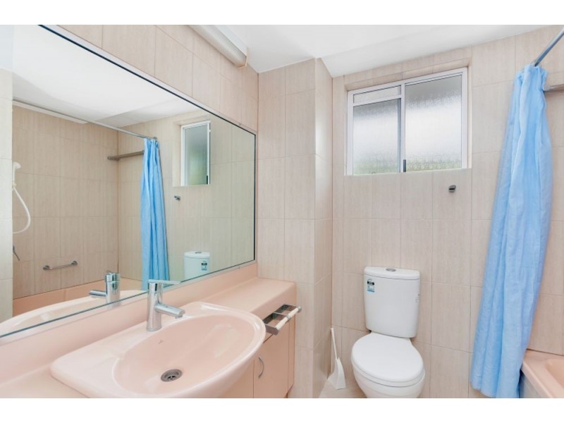 119/241 Coral Coast Drive, Palm Cove QLD 4879