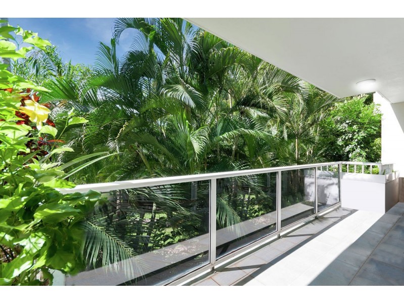 119/241 Coral Coast Drive, Palm Cove QLD 4879