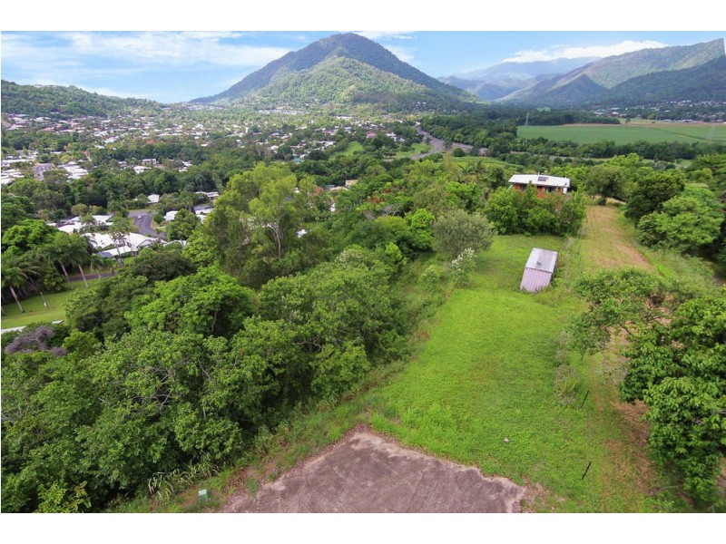 27 Barclay Road, Brinsmead QLD 4870