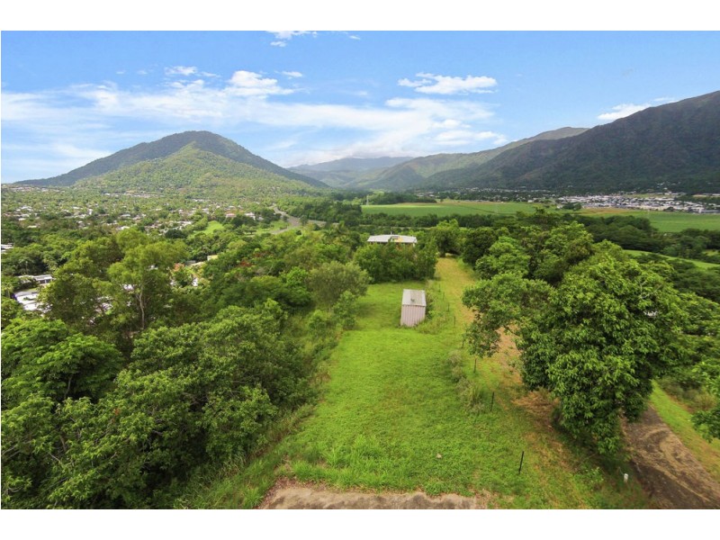 27 Barclay Road, Brinsmead QLD 4870