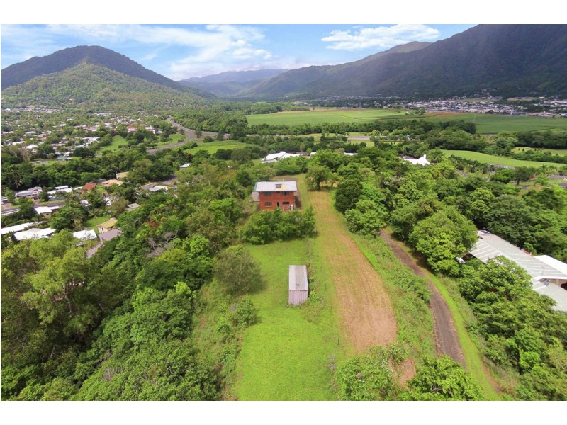 27 Barclay Road, Brinsmead QLD 4870