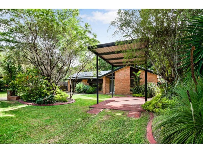 17 Simon Street, Freshwater QLD 4870