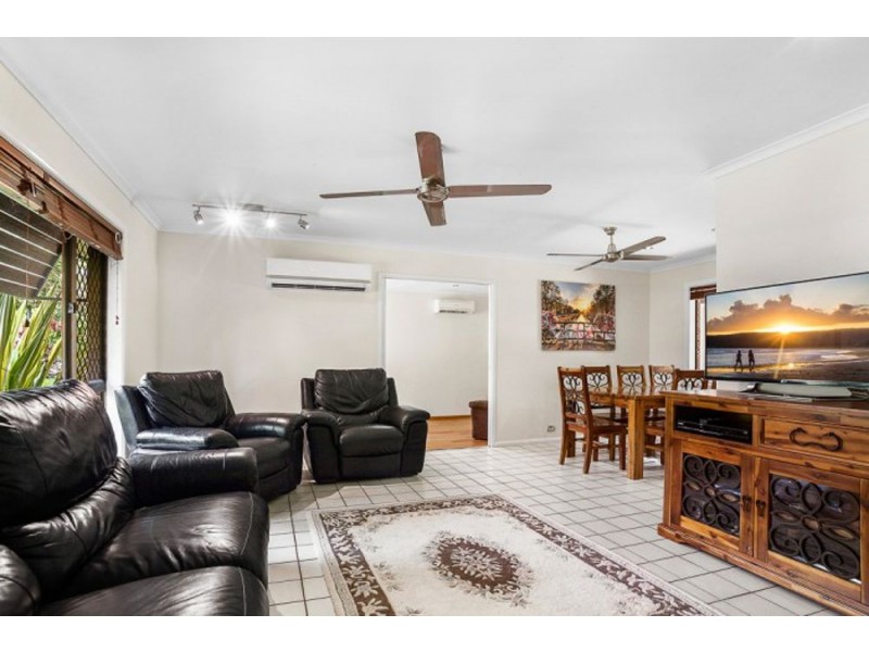 17 Simon Street, Freshwater QLD 4870