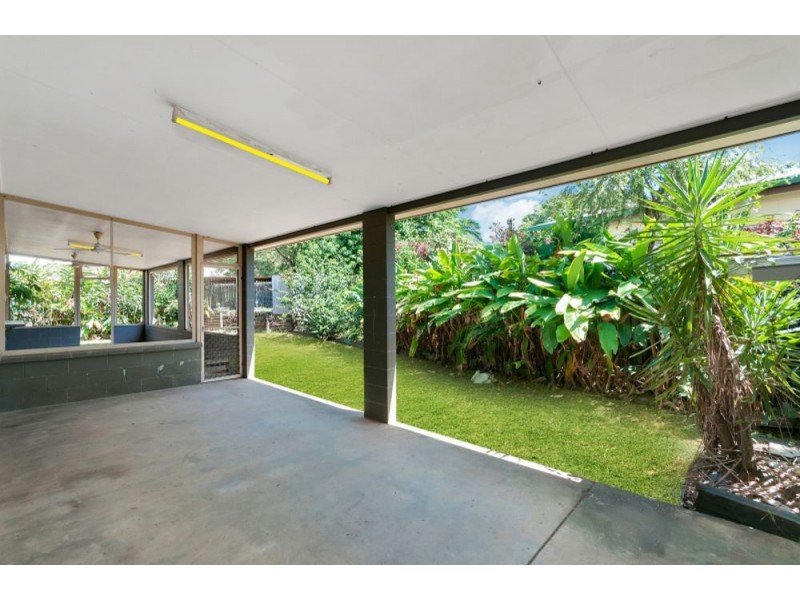 1 Neptune Court, Mount Sheridan QLD 4868