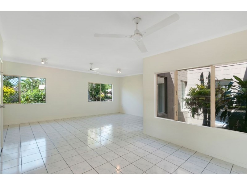 1 Neptune Court, Mount Sheridan QLD 4868