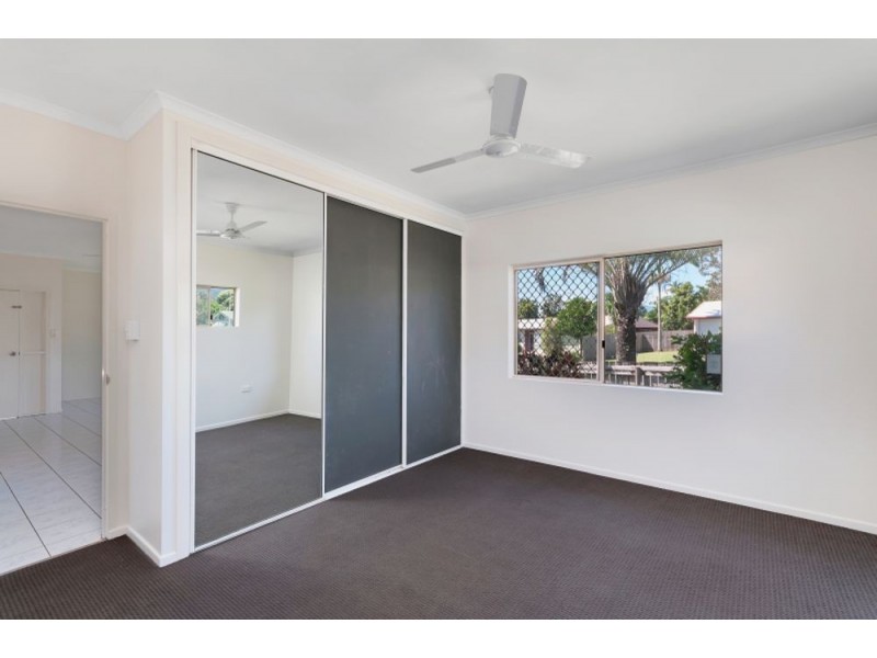 1 Neptune Court, Mount Sheridan QLD 4868