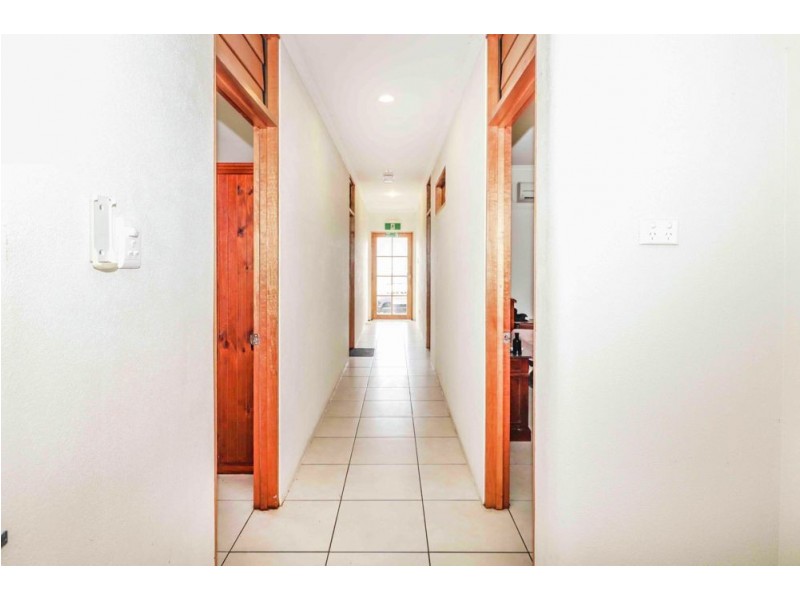 20 Loeven Street, Parramatta Park QLD 4870