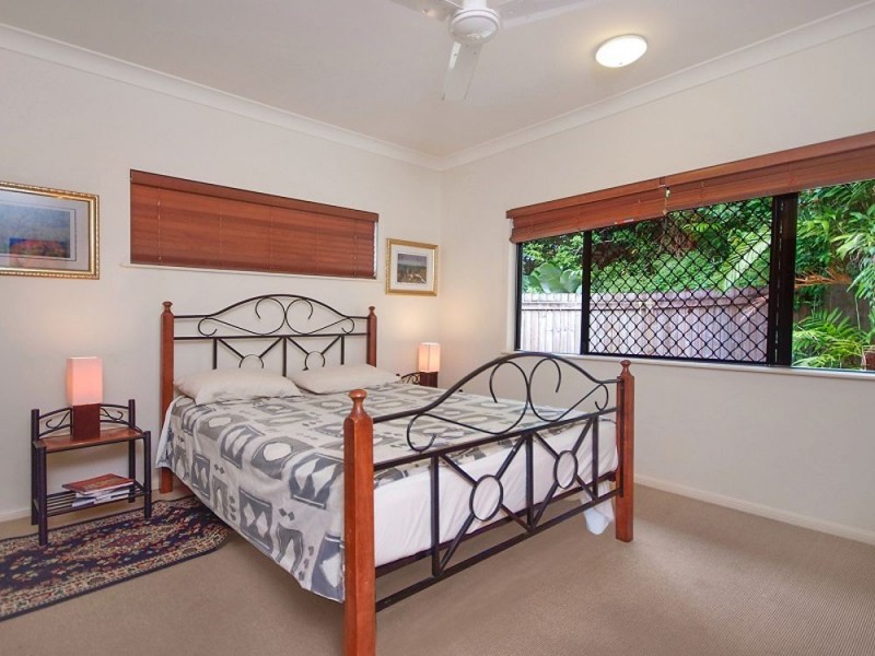 25/190-194 Irene Street, Mooroobool QLD 4870
