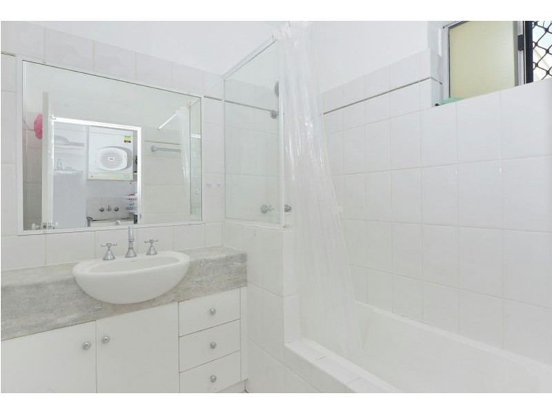7/306 Pease Street, Edge Hill QLD 4870