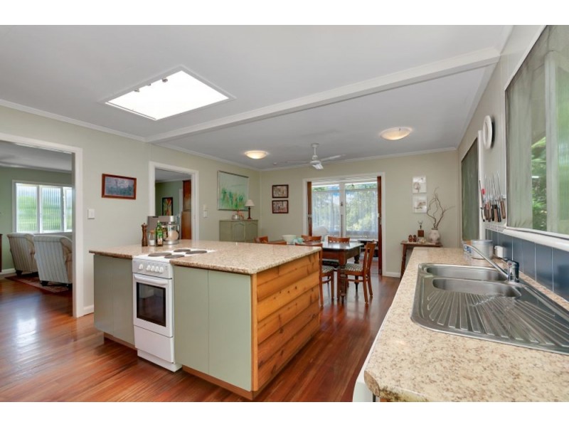 161-163 Jensen Street, Whitfield QLD 4870