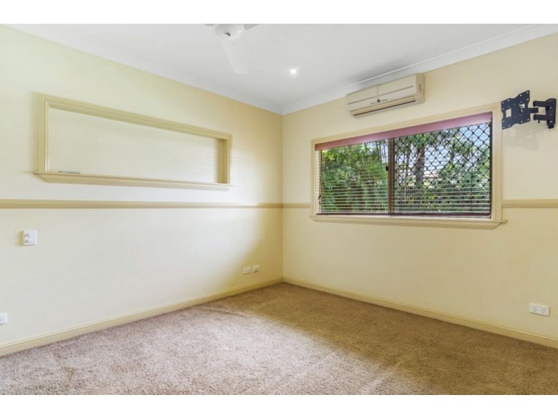 12 Bellbush Close, Mount Sheridan QLD 4868