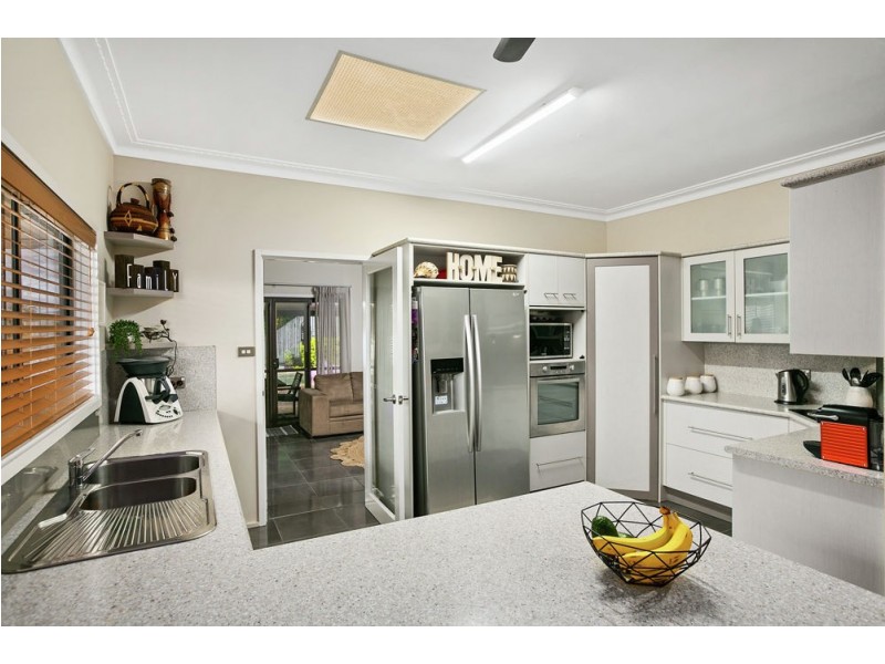 235 Toogood Road, Bayview Heights QLD 4868