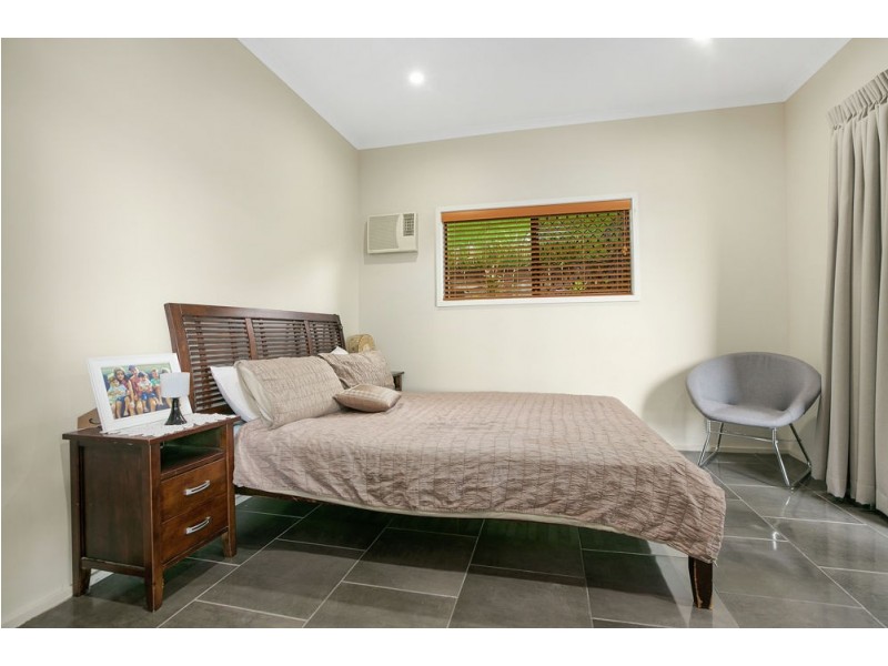 235 Toogood Road, Bayview Heights QLD 4868