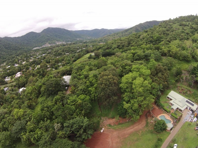 9 Mount William Close, Redlynch QLD 4870