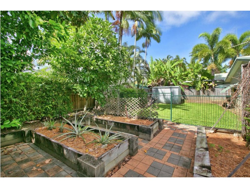 23 Albatross Street, Kewarra Beach QLD 4879