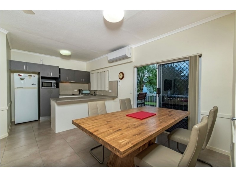 3/165-169 Mcleod Street, Cairns North QLD 4870