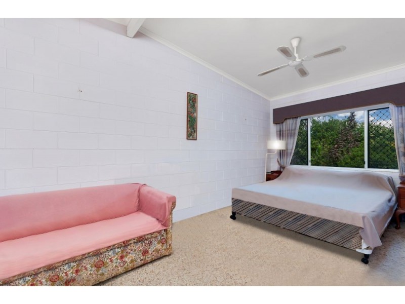 24 Endeavour Road, Clifton Beach QLD 4879