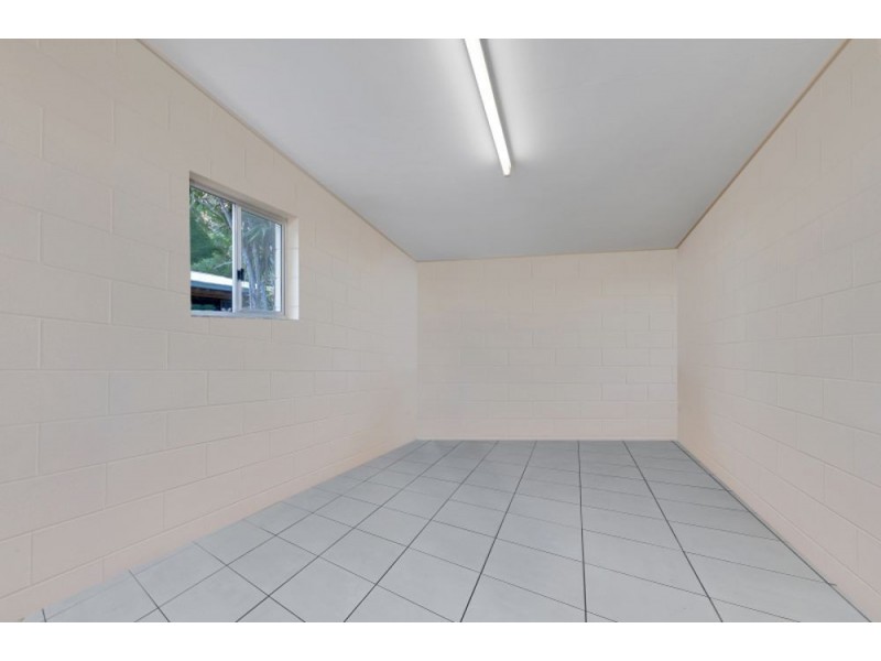 24 Endeavour Road, Clifton Beach QLD 4879