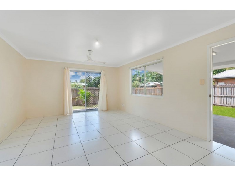 37 Frances Street, Mooroobool QLD 4870