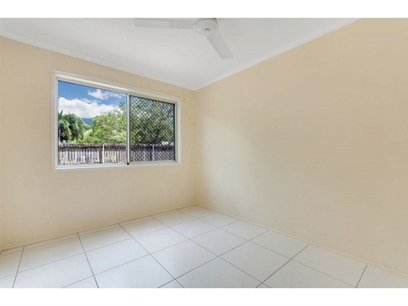 37 Frances Street, Mooroobool QLD 4870