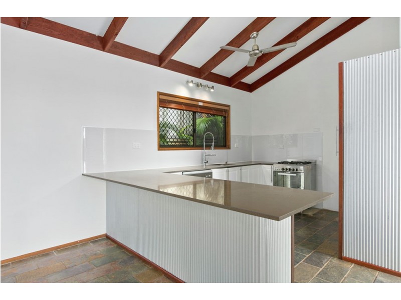 6 Darkin Close, Smithfield QLD 4878