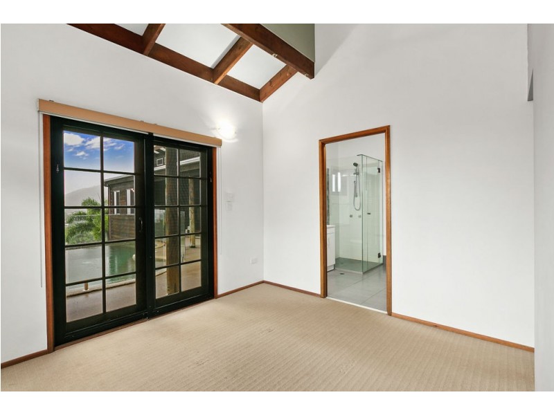 6 Darkin Close, Smithfield QLD 4878