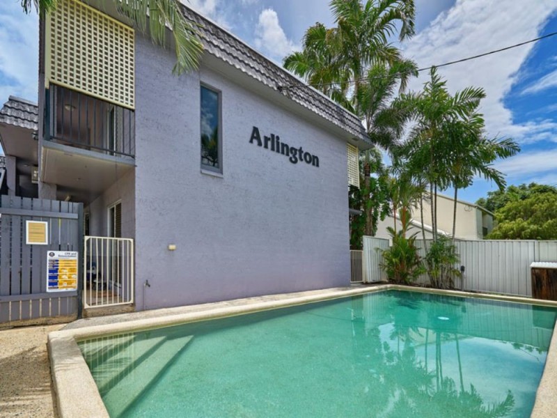 8/120 Greenslopes Street, Edge Hill QLD 4870