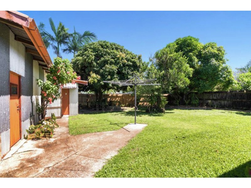39 Sperring Street, Manunda QLD 4870